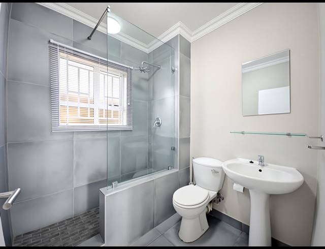 3 BEDROOM APARTMENT FOR SALE IN SHAKAS ROCK